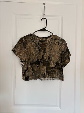 Magellan Outdoors Bark Camo Crop Top - Brown & Black